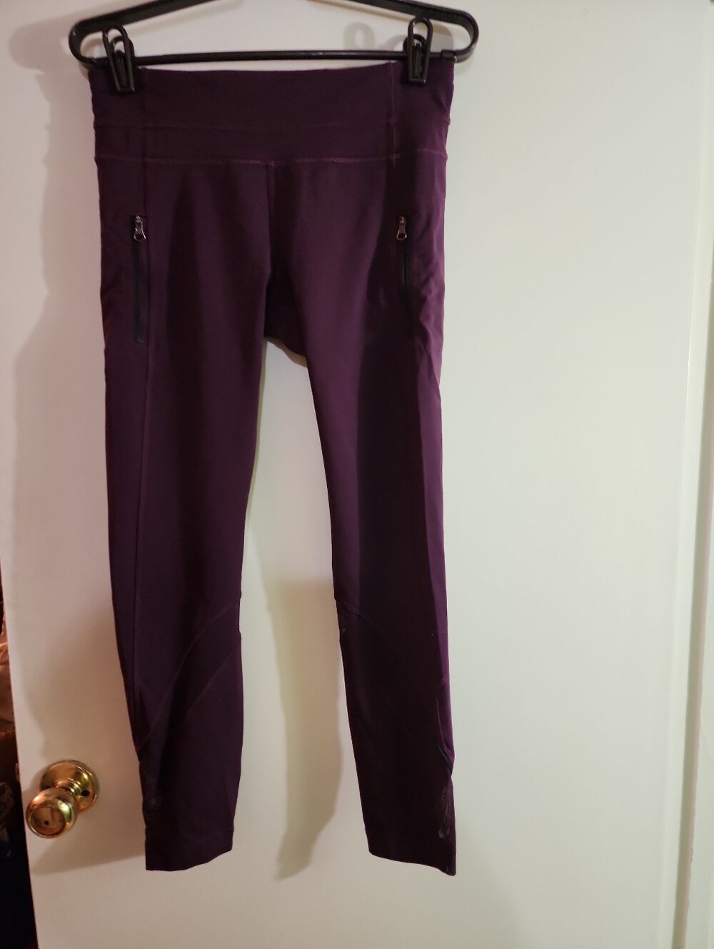 Lululemon Inspire Tight 11 Darl Magenta Leggings with Zip Pockets